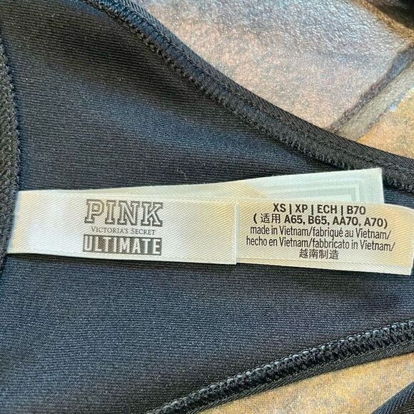 PINK Victoria’s Secret Black Twist Keyhole Sports Bra XS - Picture 4 of 7